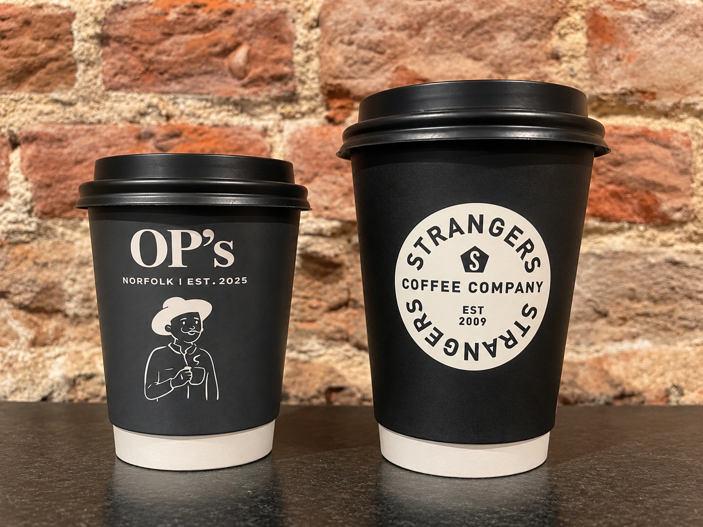 8oz vs 12oz Coffee Cups: Which Size Should Your Café Choose?